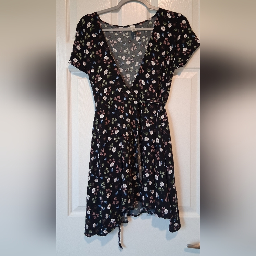Floral Wrap Dress Size M